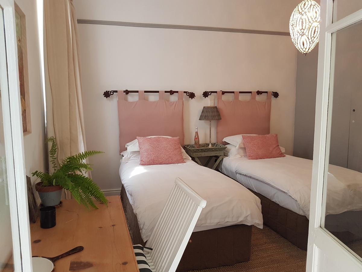 Gilmour Hill Bed & Breakfast Cape Town Exterior foto